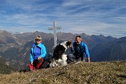 59 Alla croce di vetta del Pizzo Badile (2044 m)